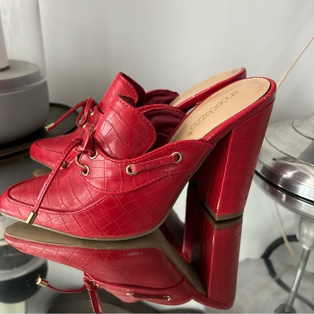 Shoedazzle Brenda Red Croc-Embossed Mules - Picture 2 of 8